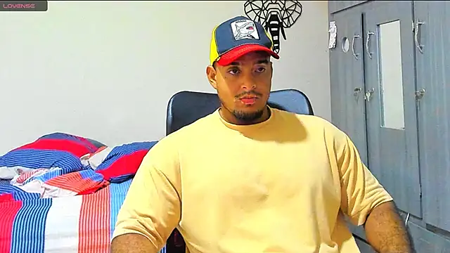 Big furry bear13 online show from 12-28-24, 05:12