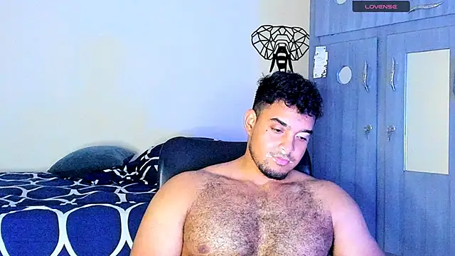 Big furry bear13 online show from 03-20-25, 06:41