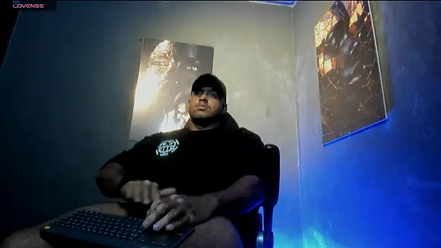 Big furry bear13 online show from 10-03-25, 05:15