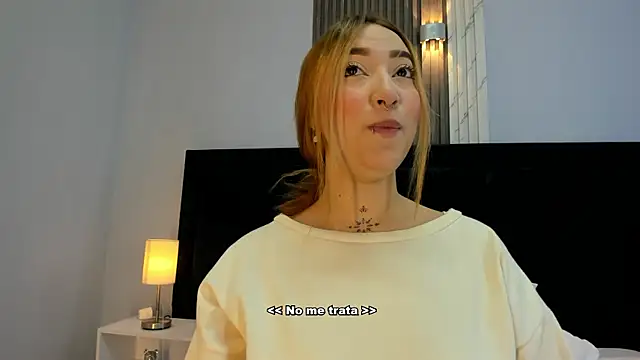 Snapshot of MollyCruz chatting on 01-12-25, 11:39 MollyCruz online show from 01-12-25, 11:39
