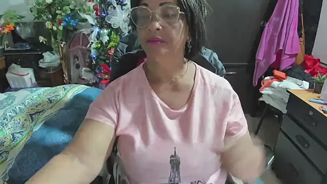 Mrs mommy  online show from 12-19-25, 07:43