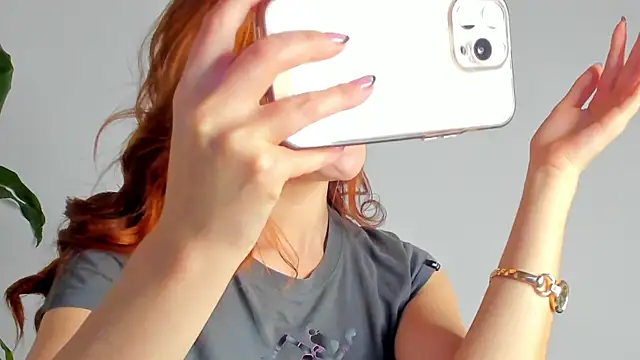 Bellacrox online show from 02-21-26, 04:02