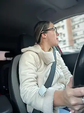 HotXMom online show from 03-21-25, 04:39