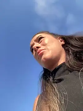 HotXMom online show from 09-10-25, 06:02