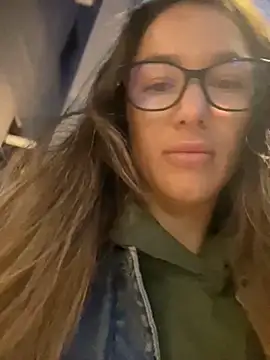 HotXMom online show from 09-25-25, 03:43