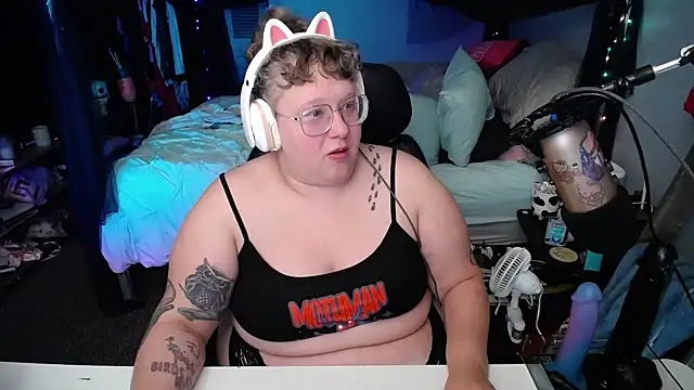 FatVeronica online show from 01-18-25, 01:30