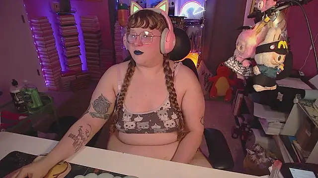 FatVeronica online show from 06-24-26, 05:01