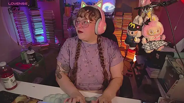 FatVeronica online show from 07-26-26, 05:20