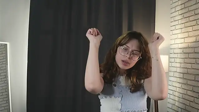 RominaPoli online show from 04-28-26, 12:54