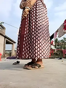 Snapshot of Ishikarana chatting on 01-08-25, 09:21 Ishikarana online show from 01-08-25, 09:21