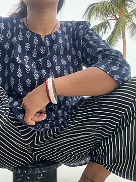 Snapshot of Ishikarana chatting on 09-10-25, 11:10 Ishikarana online show from 09-10-25, 11:10