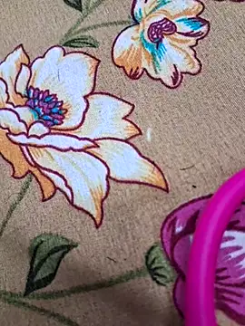 Snapshot of Ishikarana chatting on 10-22-25, 06:40 Ishikarana online show from 10-22-25, 06:40