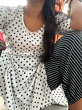 Snapshot of Ishikarana chatting on 11-03-25, 02:02 Ishikarana online show from 11-03-25, 02:02