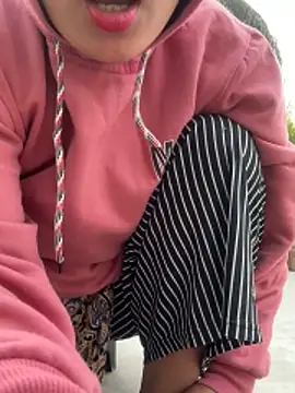 Snapshot of Ishikarana chatting on 12-03-25, 12:51 Ishikarana online show from 12-03-25, 12:51