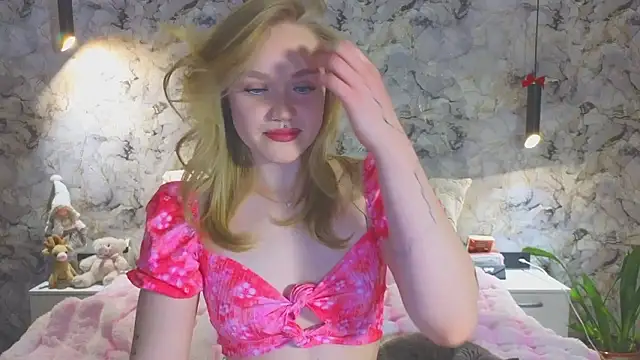 Aurora Golden1 online show from 01-19-26, 04:22