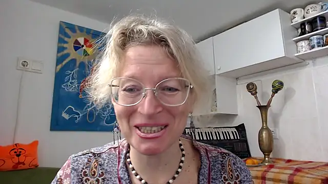 Snapshot of Zosya1111 chatting on 12-11-24, 08:04 Zosya1111 online show from 12-11-24, 08:04