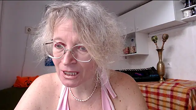 Snapshot of Zosya1111 chatting on 01-25-25, 11:13 Zosya1111 online show from 01-25-25, 11:13