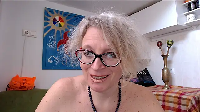 Snapshot of Zosya1111 chatting on 02-23-25, 01:21 Zosya1111 online show from 02-23-25, 01:21