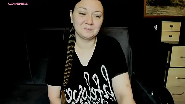 Snapshot of AlisaBacker chatting on 07-18-26, 06:23 AlisaBacker online show from 07-18-26, 06:23