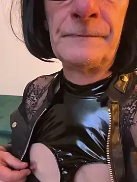 Snapshot of Sissy_Ambre chatting on 02-23-25, 02:07 Sissy Ambre online show from 02-23-25, 02:07