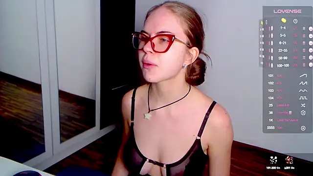 Sarah HS online show from 02-07-25, 02:04