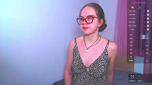 Sarah HS online show from 03-13-25, 04:23