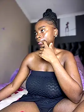 Candy-Heart online show from 12-21-25, 11:50