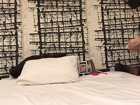 akemieroi online show from 11-20-25, 01:28