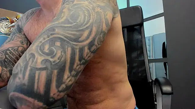 AronGrant online show from 02-18-25, 12:17