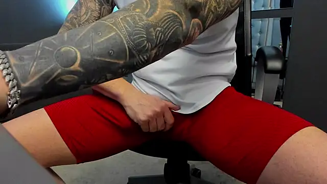 AronGrant online show from 10-06-25, 08:34