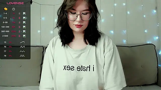 Snapshot of MyNameIsLilith chatting on 03-19-26, 04:55 MyNameIsLilith online show from 03-19-26, 04:55