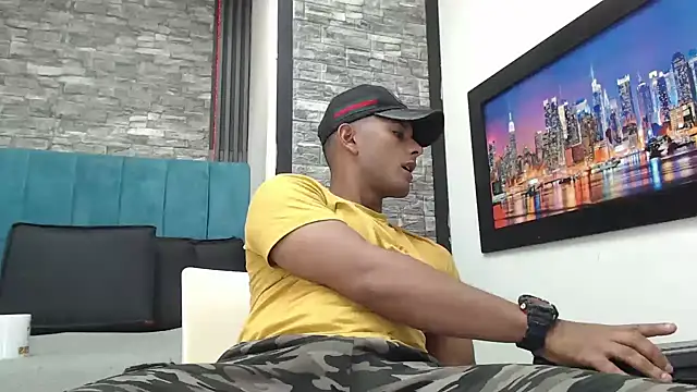 Snapshot of Chris_Dick23 chatting on 11-27-25, 05:20 Chris Dick23 online show from 11-27-25, 05:20