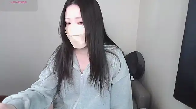 Snapshot of _NOA-chan_ chatting on 01-11-25, 03:20 NOA-chan online show from 01-11-25, 03:20