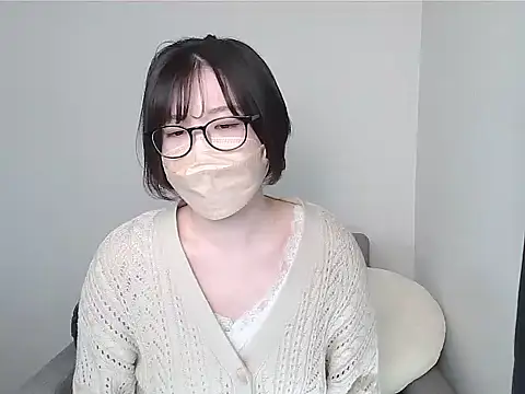 Snapshot of _NOA-chan_ chatting on 09-27-25, 03:06 NOA-chan online show from 09-27-25, 03:06