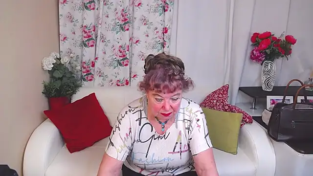 YourHotGranny online show from 02-28-25, 06:31