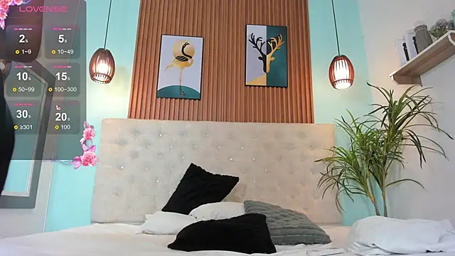 NicolleeEvanss online show from 01-24-25, 11:59