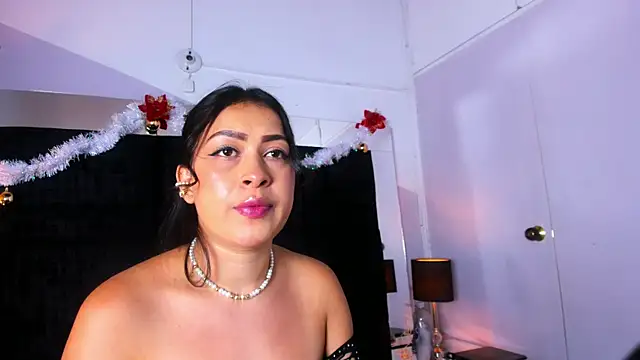 Miaa Garcia online show from 12-13-24, 12:42