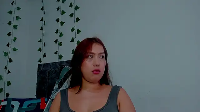 Miaa Garcia online show from 10-15-25, 09:26