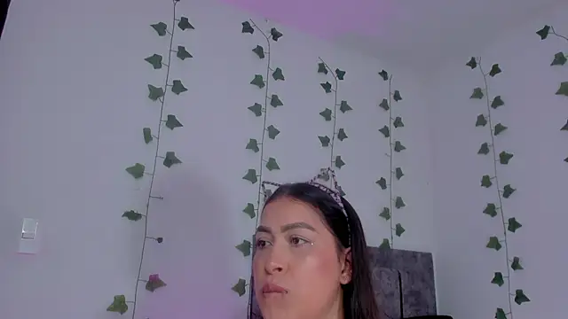 Snapshot of Miaa_Garcia chatting on 06-13-26, 11:02 Miaa Garcia online show from 06-13-26, 11:02