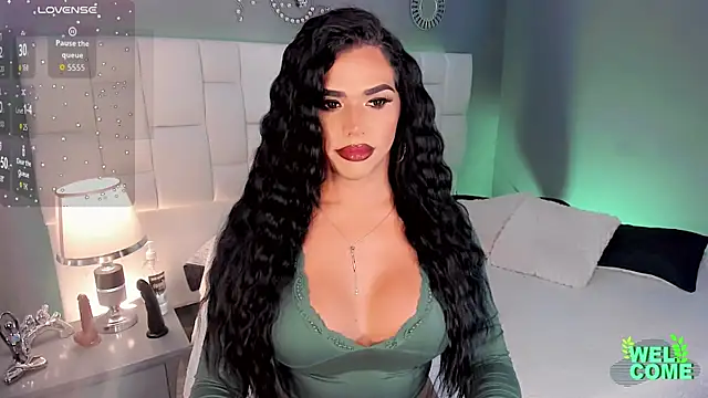 Franciis 4u online show from 11-30-25, 06:17