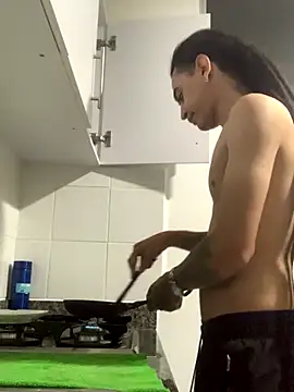 JovenDesobediente online show from 10-16-25, 03:51