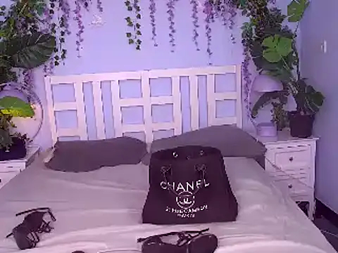 FerrariRedxBabestation online show from 03-19-25, 03:41