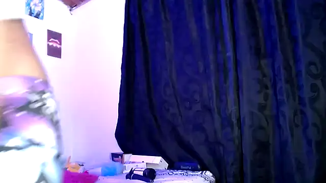 Yeimy sweetf online show from 01-14-25, 01:58