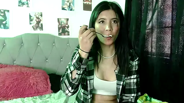 Yeimy sweetf online show from 01-15-25, 08:37