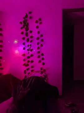 Hellen dumont online show from 10-29-25, 02:25