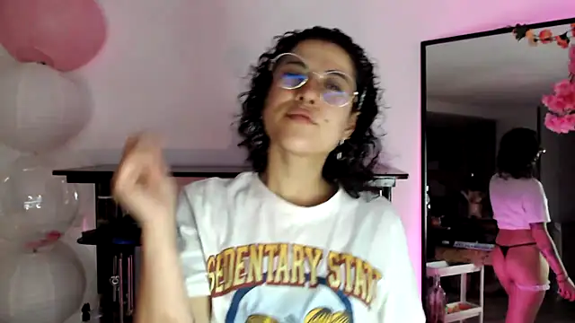 Hellen dumont online show from 03-18-26, 02:04