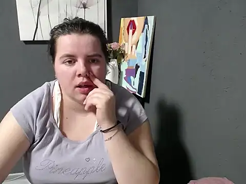 so shy online show from 03-18-25, 10:14