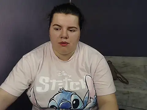 so shy online show from 09-19-25, 07:10