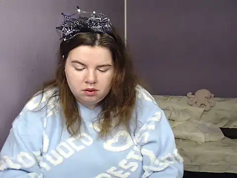 so shy online show from 10-27-25, 07:34