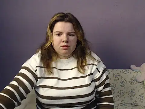 so shy online show from 11-23-25, 07:19